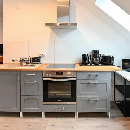 Charming In Miesenheim Apartamento *