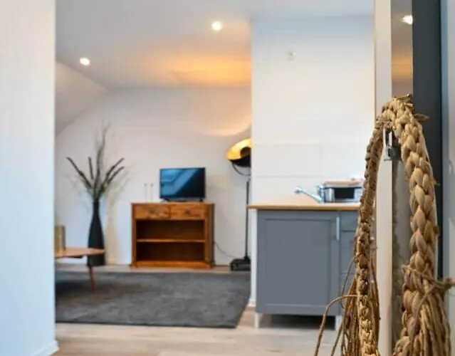 Charming In Miesenheim Apartamento *